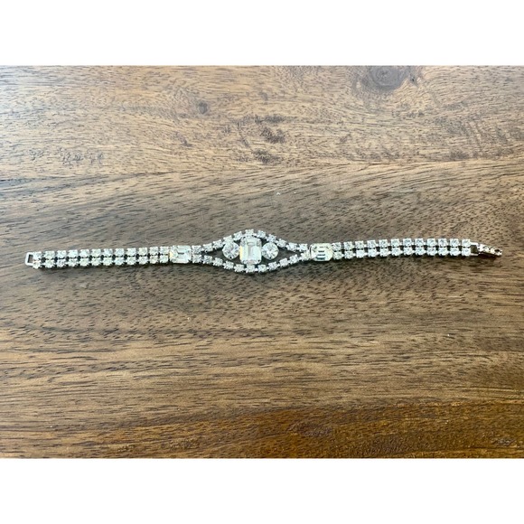 Vintage Signed Kramer Rhinestone Tennis Bracelet EUC - Picture 7 of 10